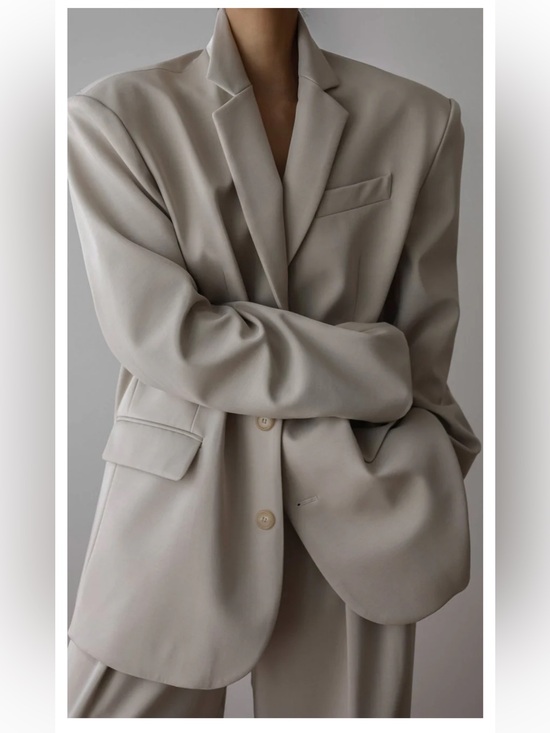 The Frankie Shop Jackets & Blazers - Frankie Shop Tansy Oversized Blazer